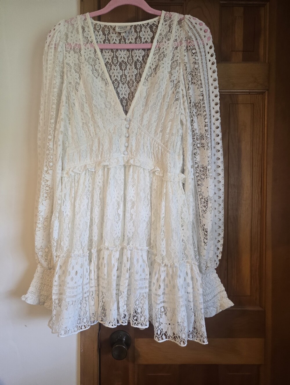 White Lace Long Sleeve V-Neck Hemant & Nandita Mini Dress